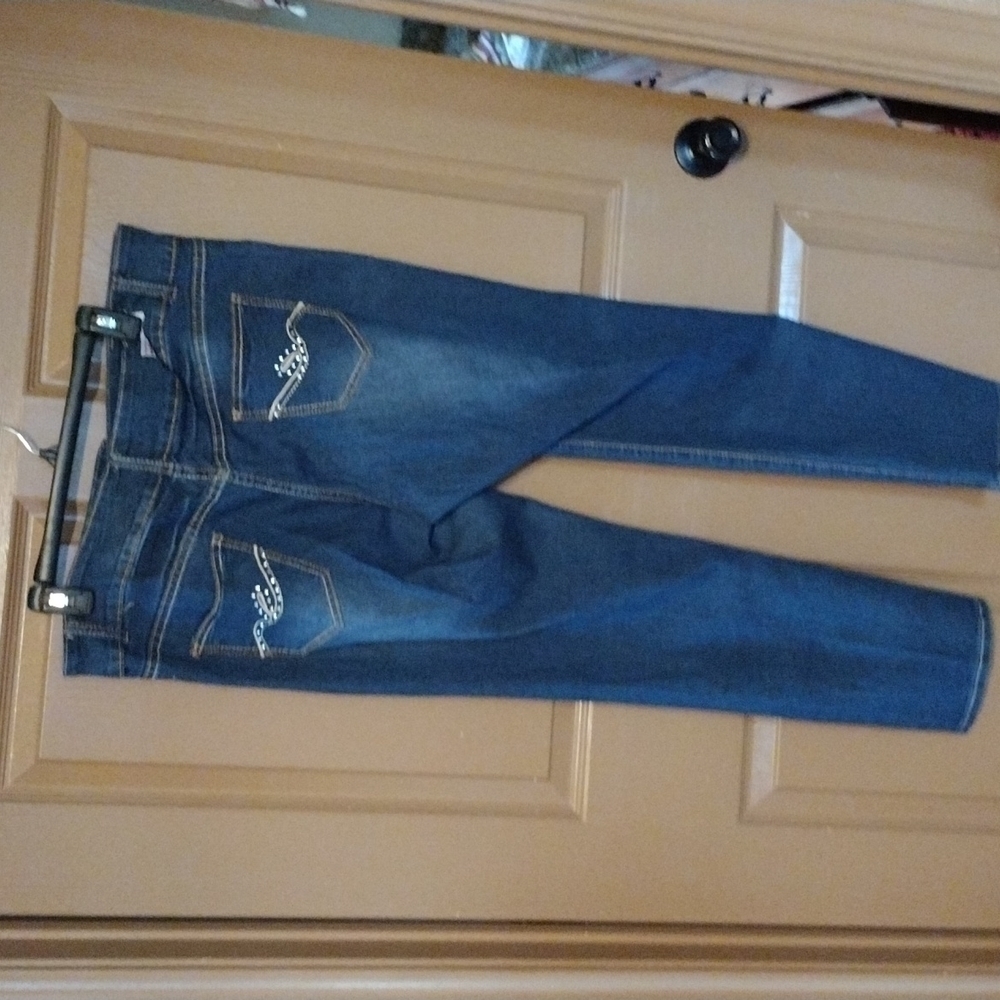 𝅺PLUS Size Jeans by IMAGE - Picture 2 of 14